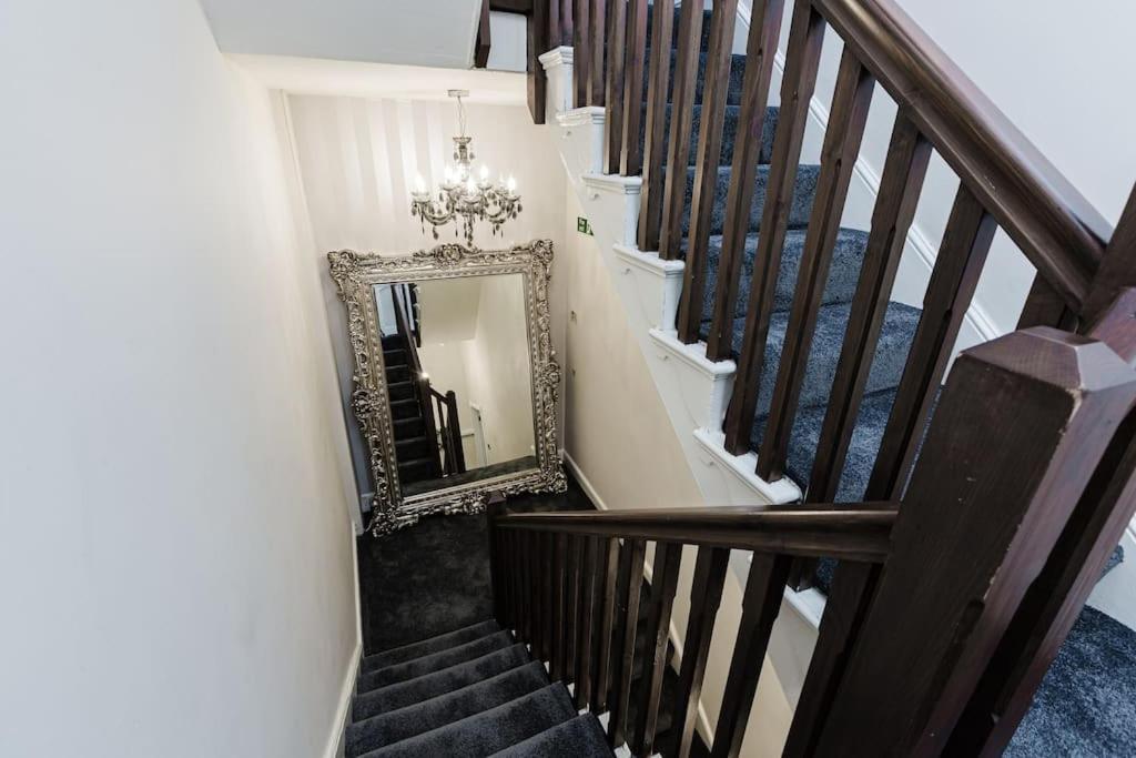 Elegant Georgian Listed Townhouse *